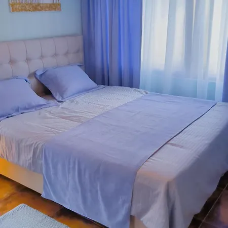 Apartment Centre